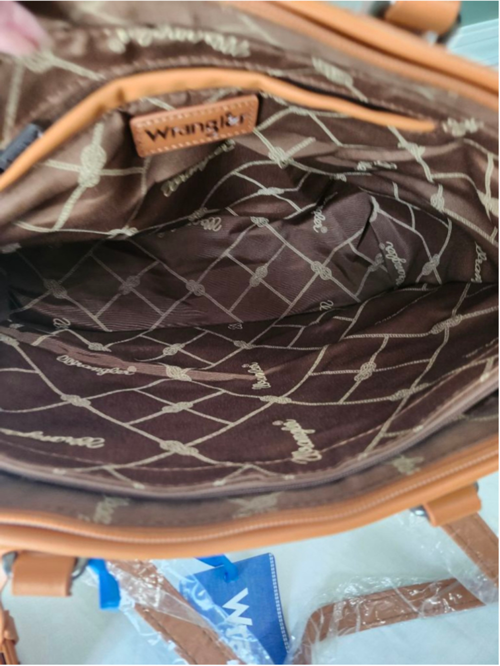 Women's Wrangler Quilted Tote Bag in Beige & Brown, One Size - Picture 7 of 12